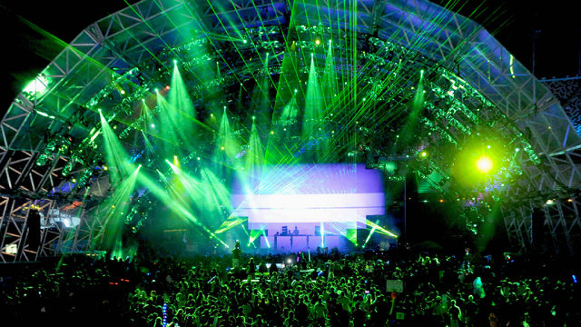 The Evolution of Las Vegas Entertainment: From Rat Pack to Cirque du Soleil